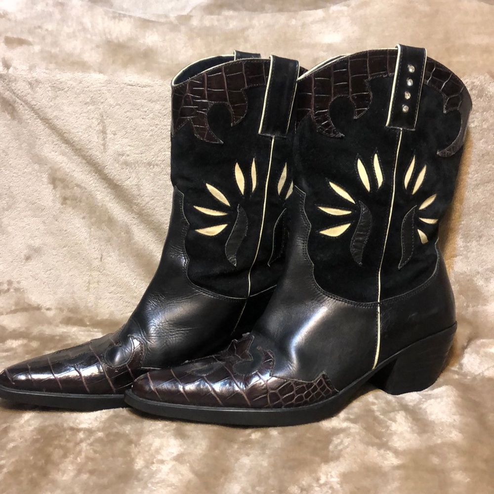 Van Eli Black Suede Cowboy Boots